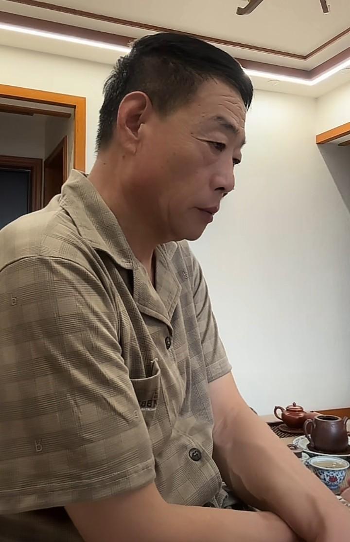 利息超九万，你猜怎么着？他发小欠债，他一分不借。这日子图啥呢？你以为他是网红蛋