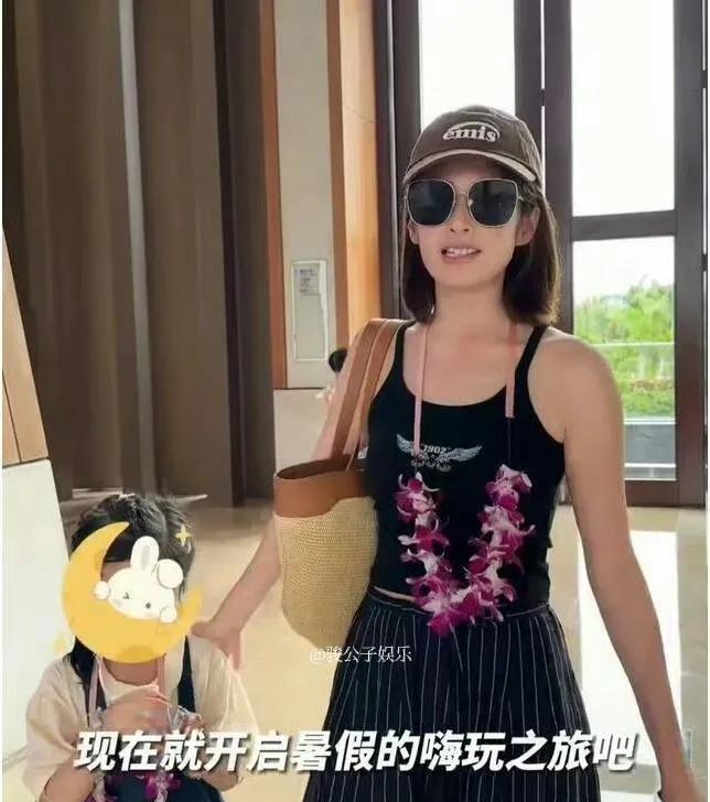 付辛博在节目中亲口认证颖儿是工作狂。据了解，这几年颖儿一直不停拍戏，同时也会挤出