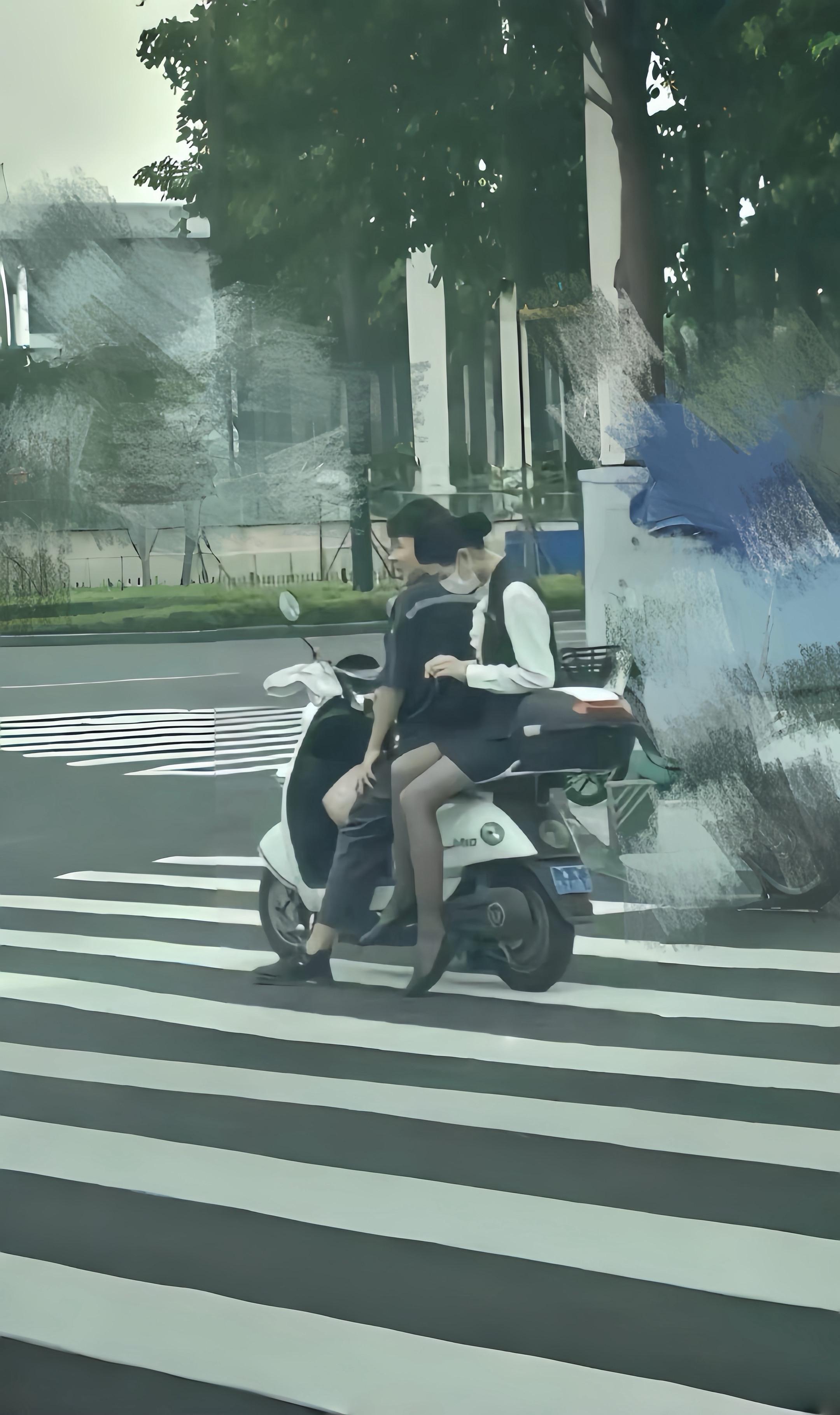 空气中弥漫着爱情的气息