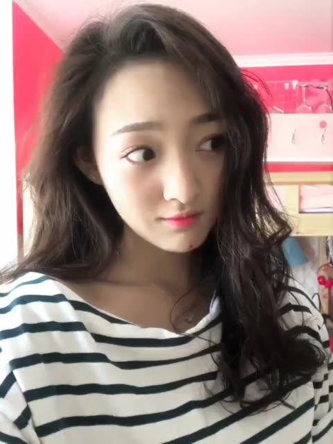 笑话：婆婆生病，明天老家来十几个人来看婆婆，婆婆给我200块钱，让我明天买菜。菜