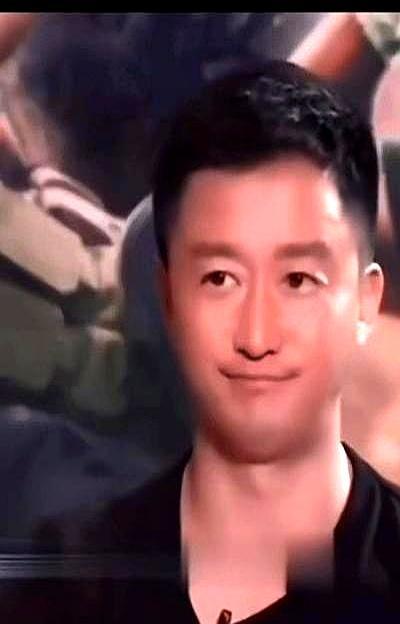 7个亿砸下去，不是闹着玩。吴京押上全部面子，把李连杰从退休里拽出来。62岁