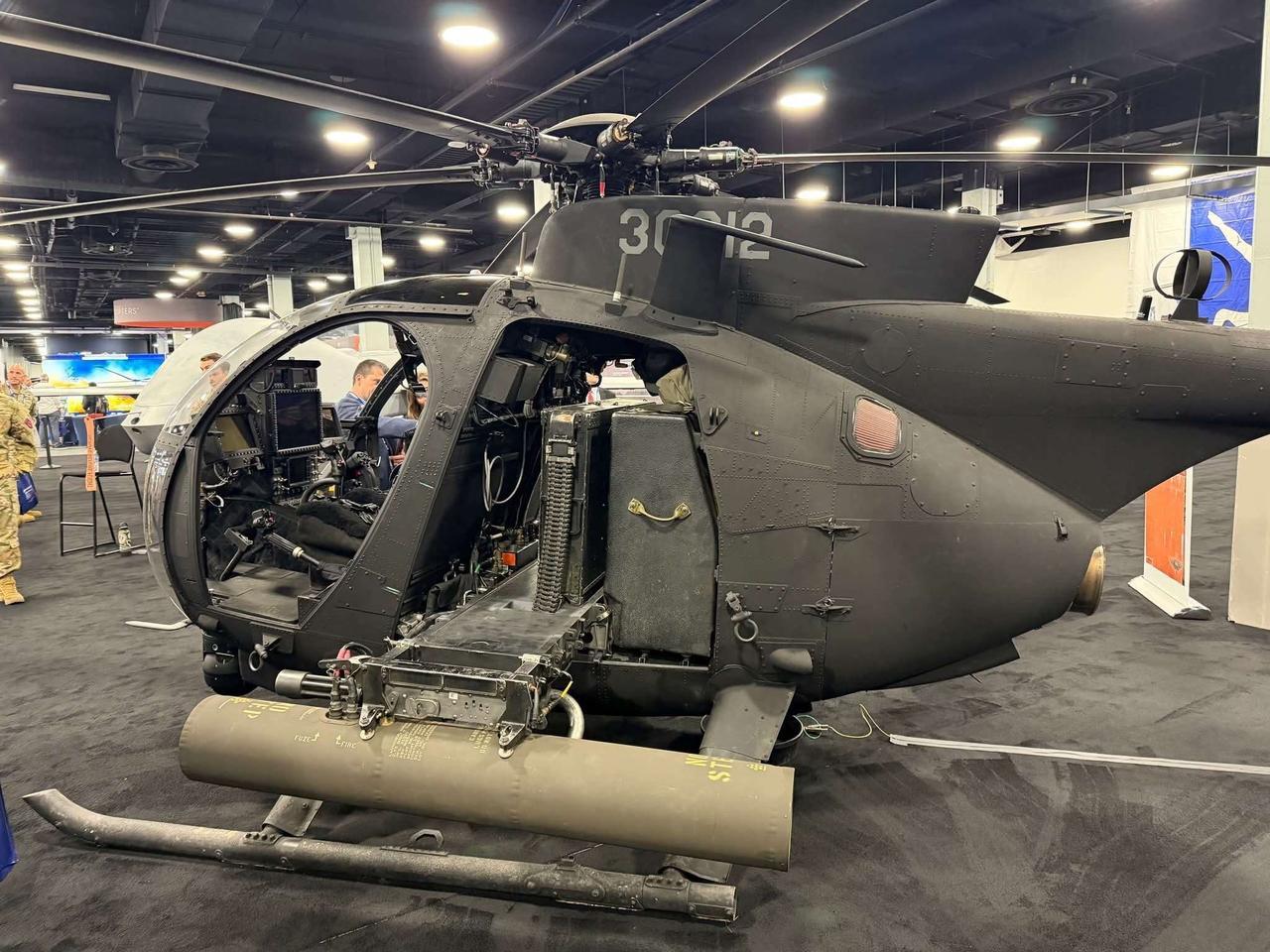 AH-6R小鸟-美国陆军第160特种作战航空团的战术军用攻击直升机。堪称小型