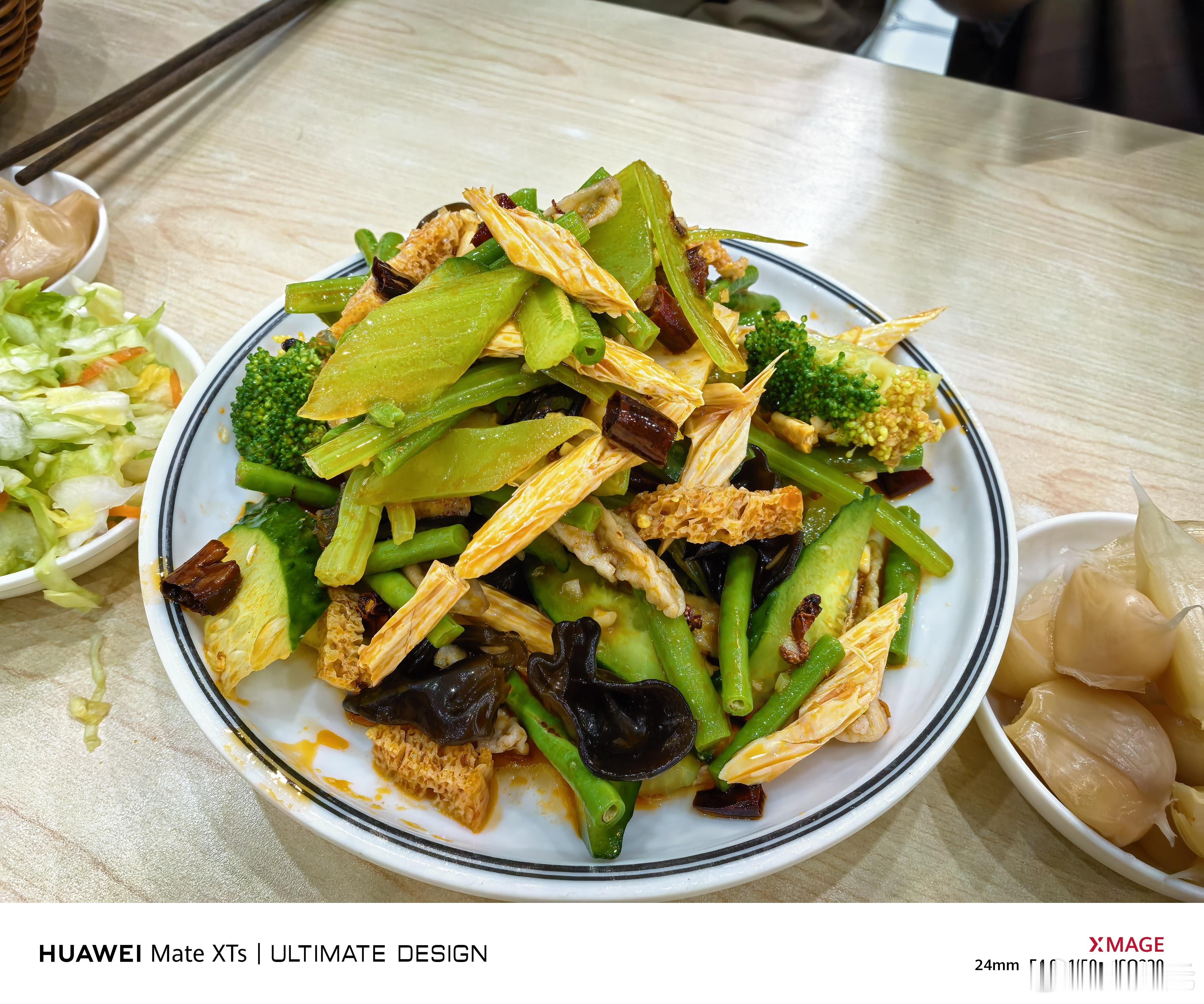 你根本不会调火锅料碟，跟这个没关系，并不是你认为好的就是别人认为好的，每个人的口