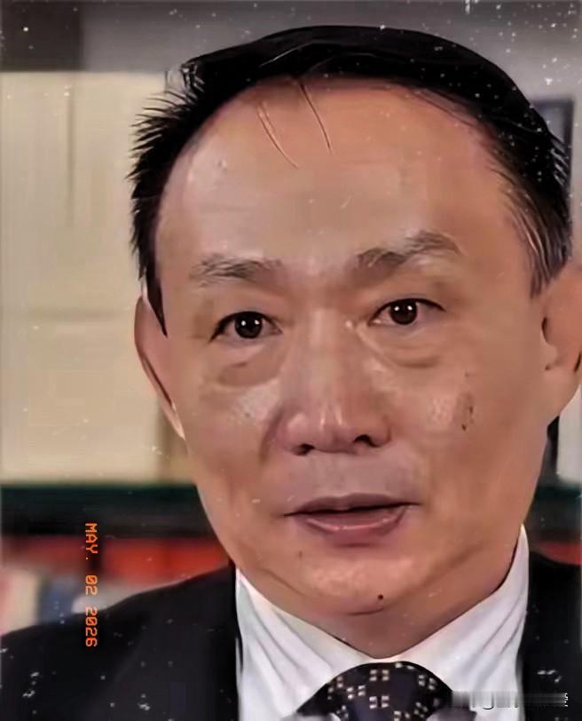 这两天刷屏的卢麒元这事，真是让人越看越清醒。现在全网都在猜他说的那个“手眼通