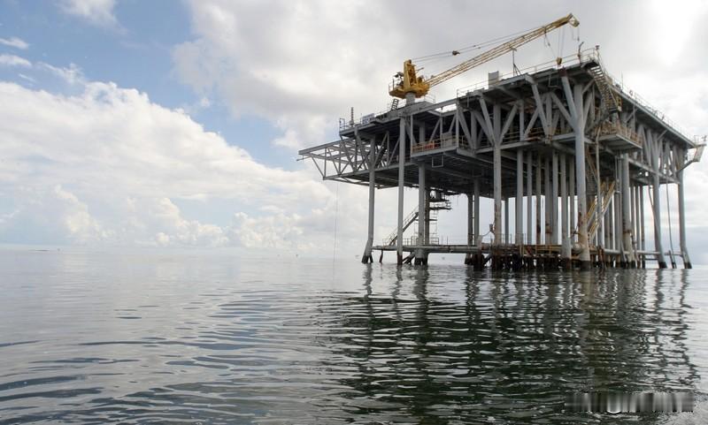 委内瑞拉原油储量最多咋还最穷呢?委内瑞拉原油储量世界第一，却穷得叮当响，这情