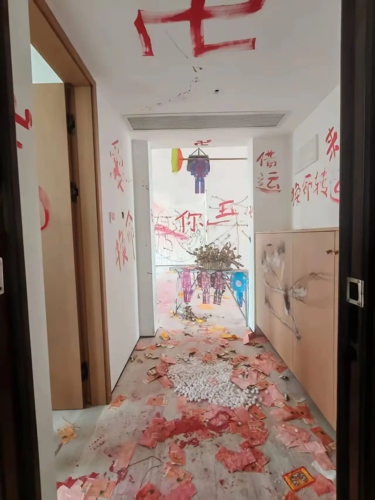 这样的房子你敢拍吗？估计是业主想保房
