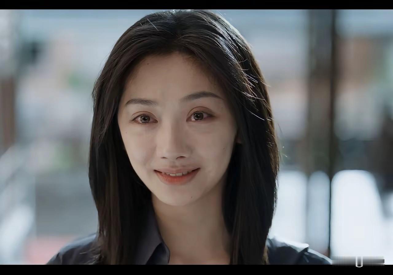 这双眼皮是天生的吗，看着怪宽的