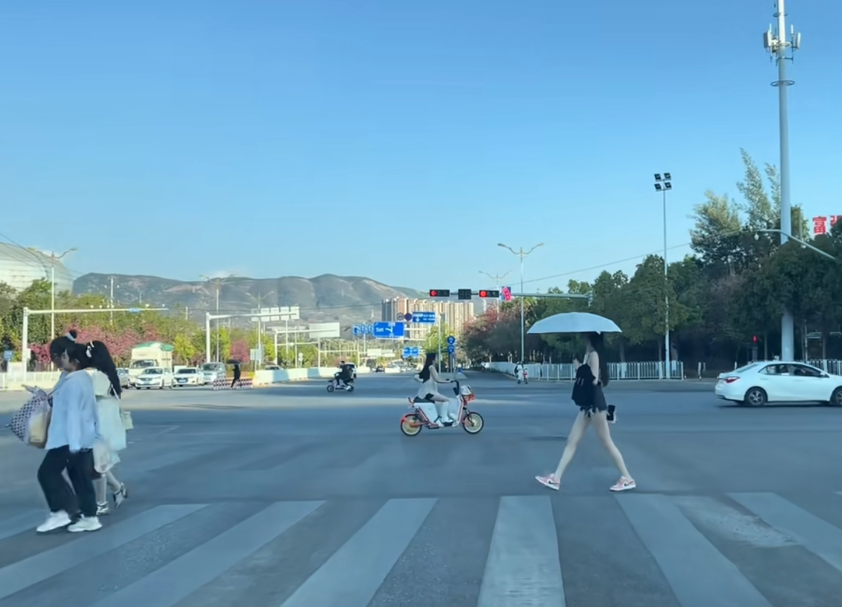 前世千百次的回眸，只为换来今生的擦肩而过