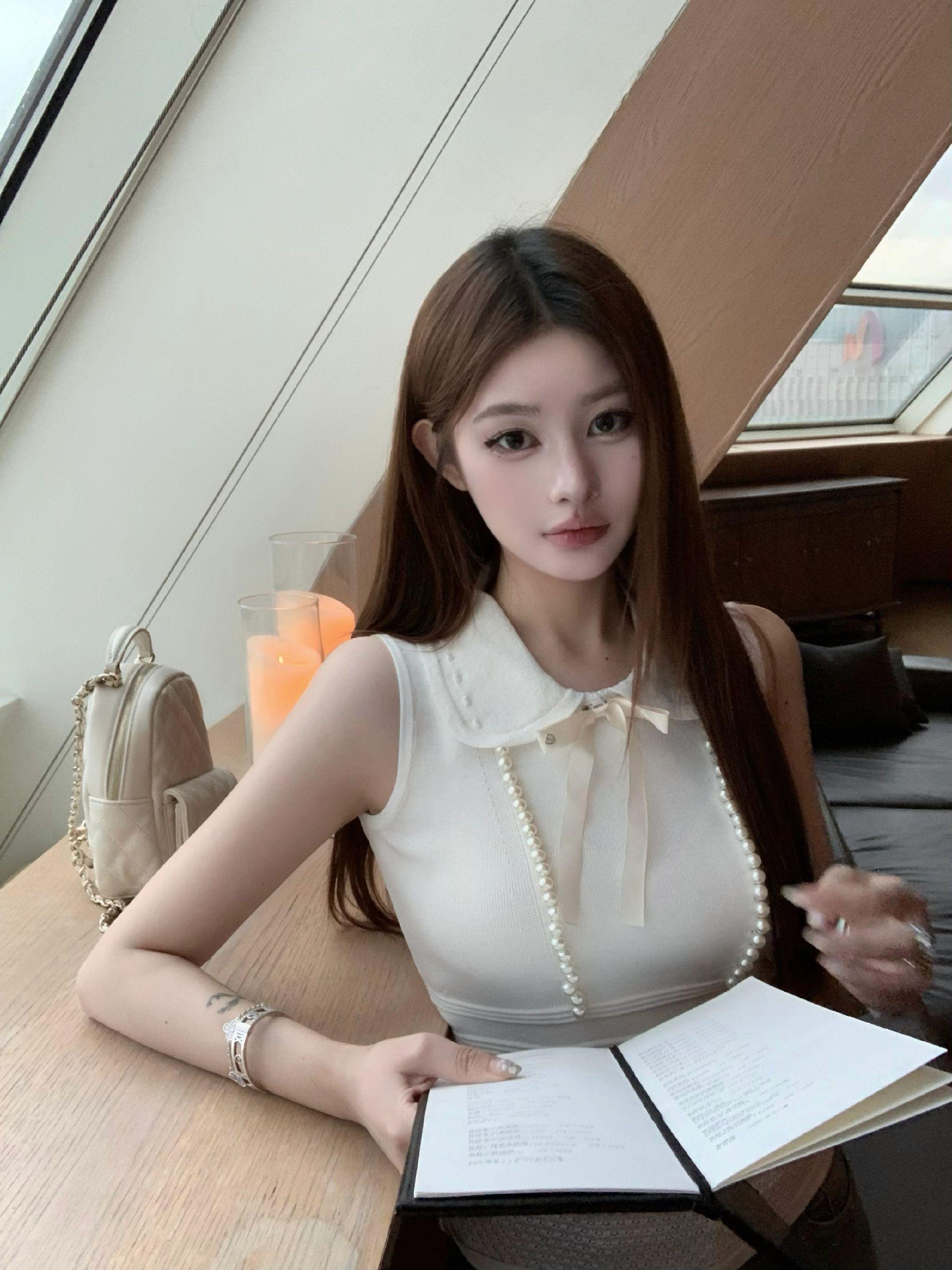 白月光回归。