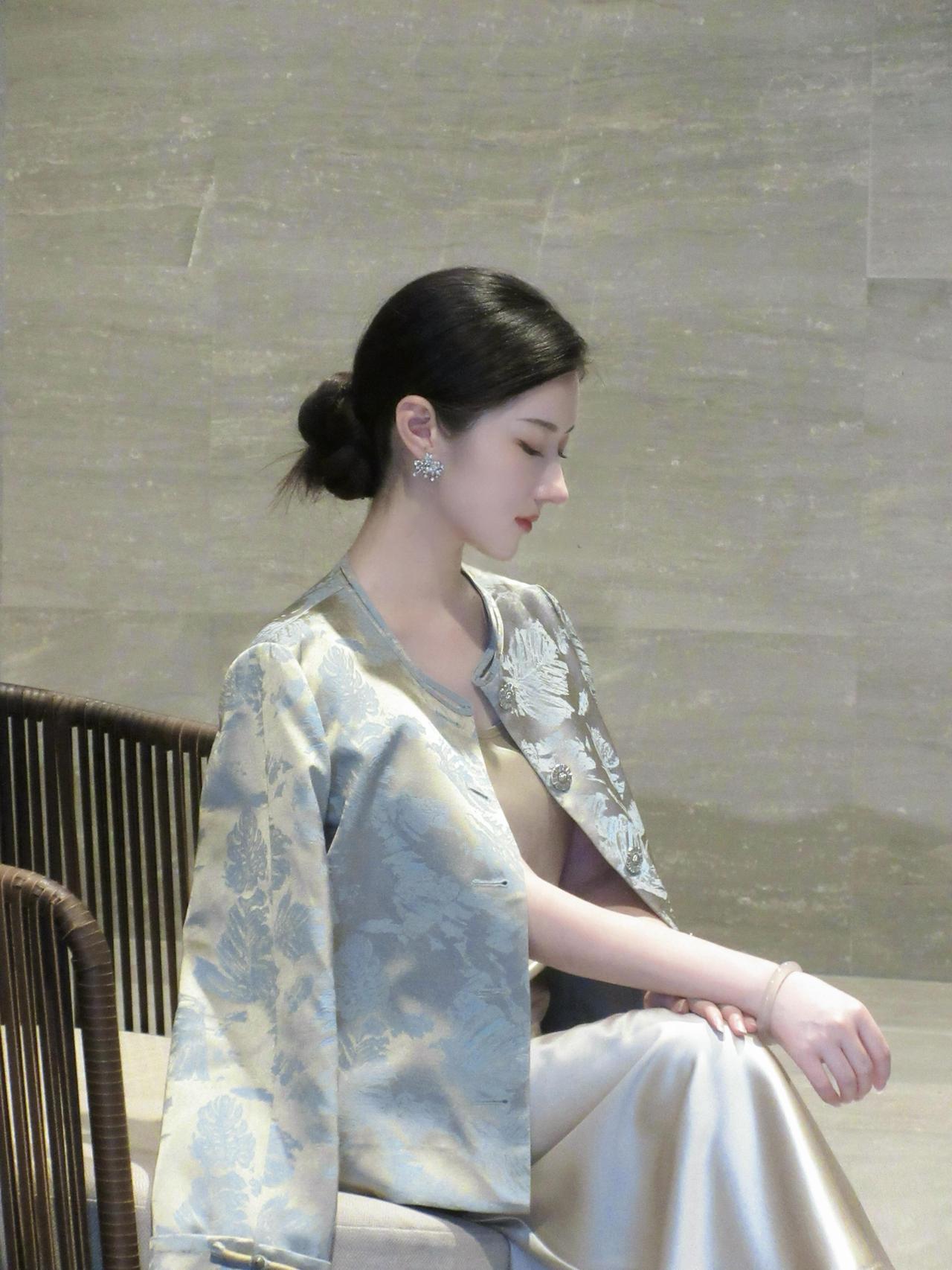 优雅气质
