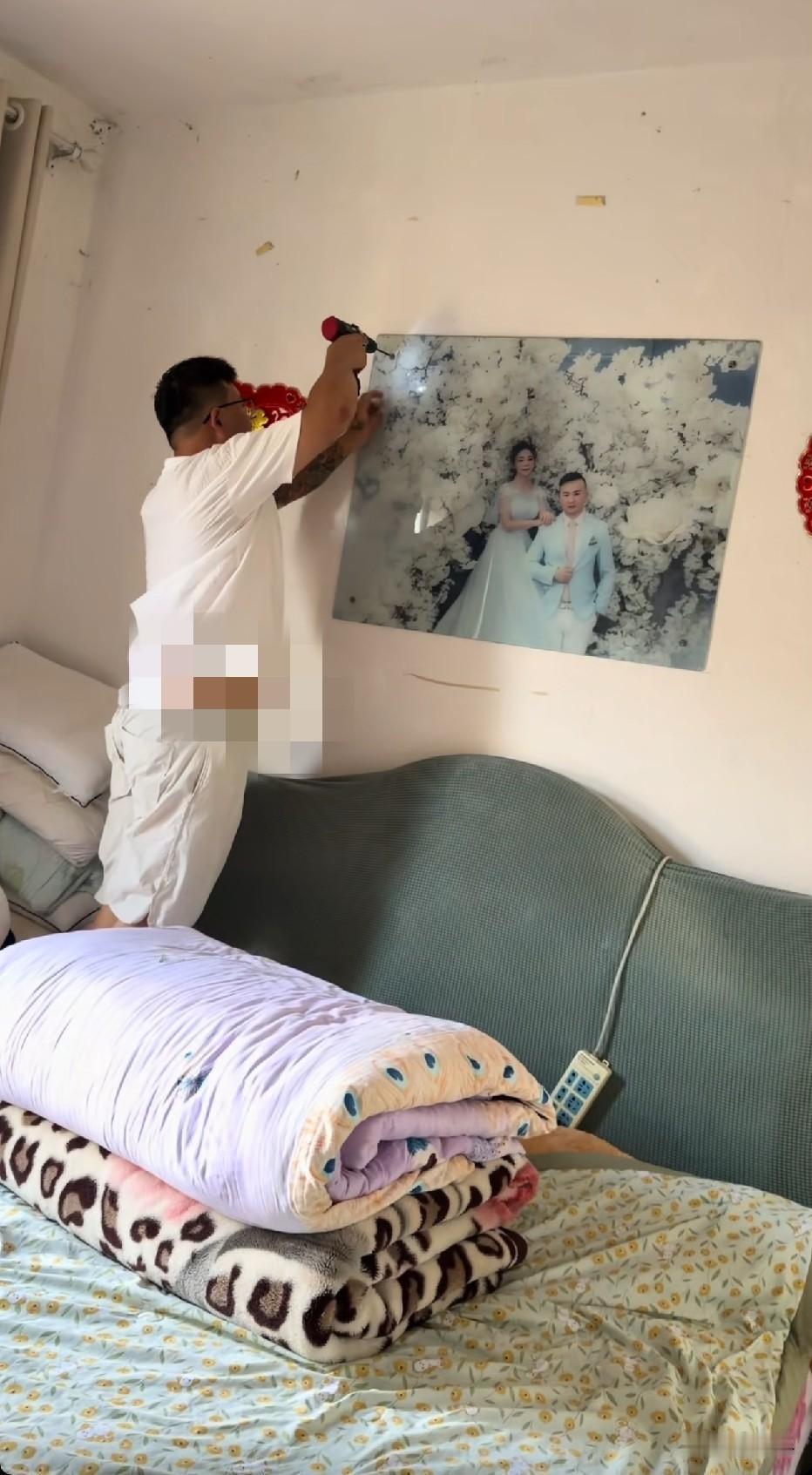拍婚纱照挺贵的吧[捂脸哭]