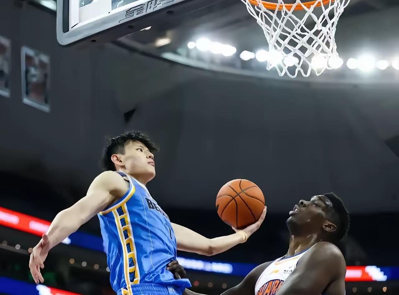 曾凡博团队，在续约问题上跟北京首钢连续扯皮，曾凡博回归CBA之后，他的比赛