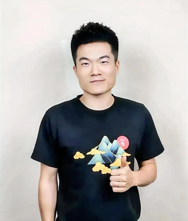 董宇辉：怎么说服孩子努力学习！第一句：别的同学在熬夜刷题，你在睡