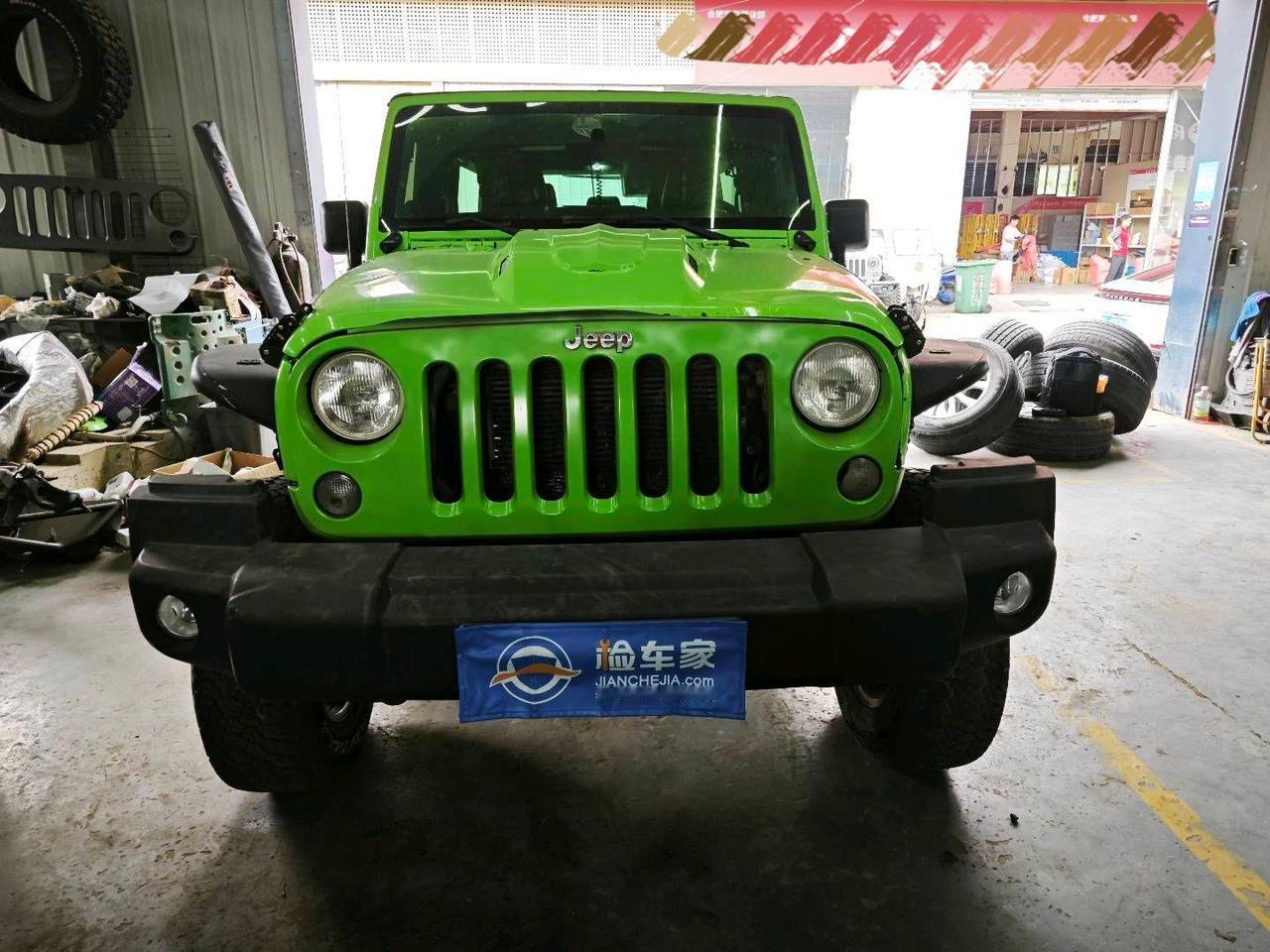 别人玩剩下的Jeep牧马人，8万买回来继续造？前段时间验了一台牧马人，车停在一