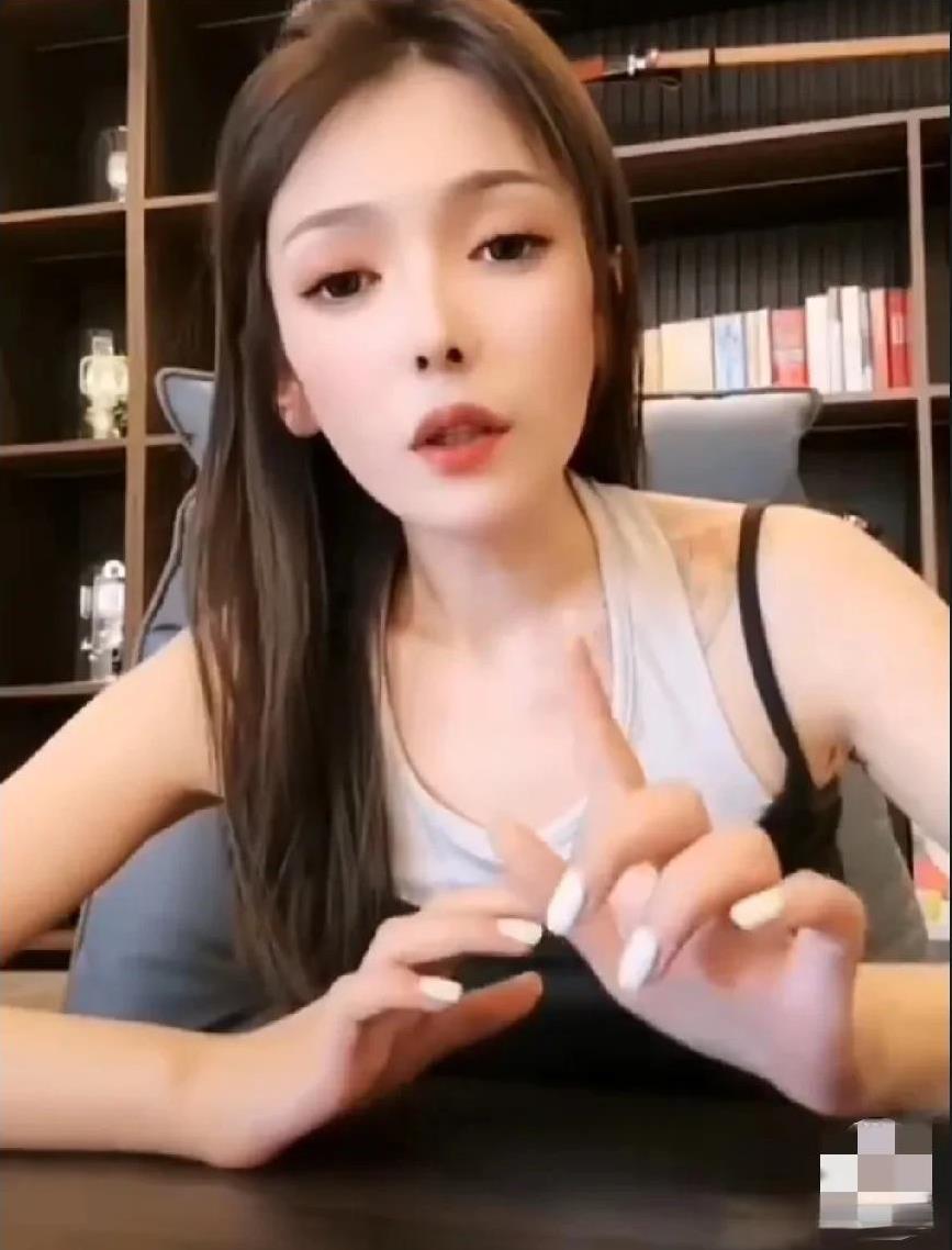 白雨澄清光榜子男的是谁？我们听听白羽怎么说！老狗前妻白雨表示：我跟谁有事没事儿