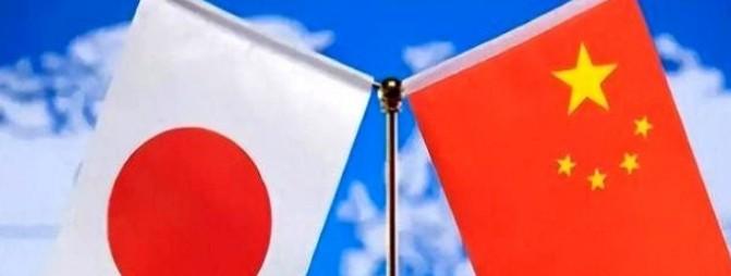 日本媒体现在好像真有点慌神了。这事有意思。之前不管NHK还是《读卖新闻》，调