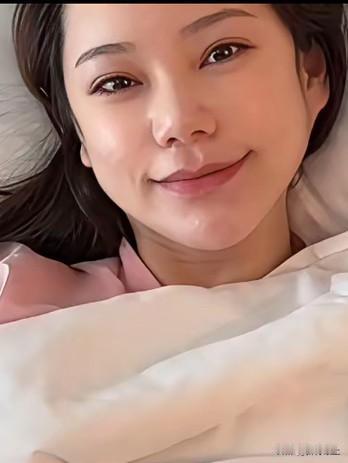 没想到，生完小七宝状态最让人意外的人，不是虚弱的新手妈妈，也不是手忙脚乱的家