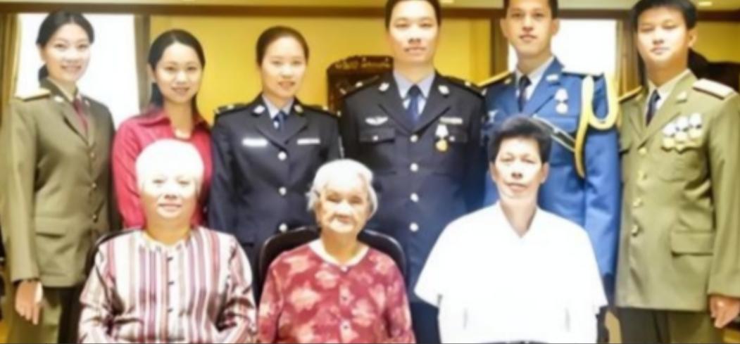 16岁流浪女孩做保姆，深得雇主一家喜爱，两年后，雇主对她说“从明天开始你不用照顾