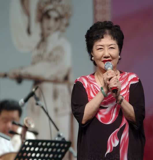 京剧表演艺术家孙毓敏子女情况孙毓敏，著名京剧表演艺术家，事业成就斐然，一生坎