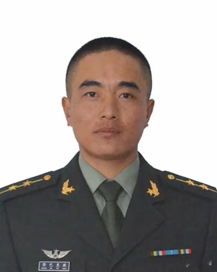 降巴克珠，男，藏族，1989年2月出生于四川省甘孜藏族自治州康定县，任第78集团