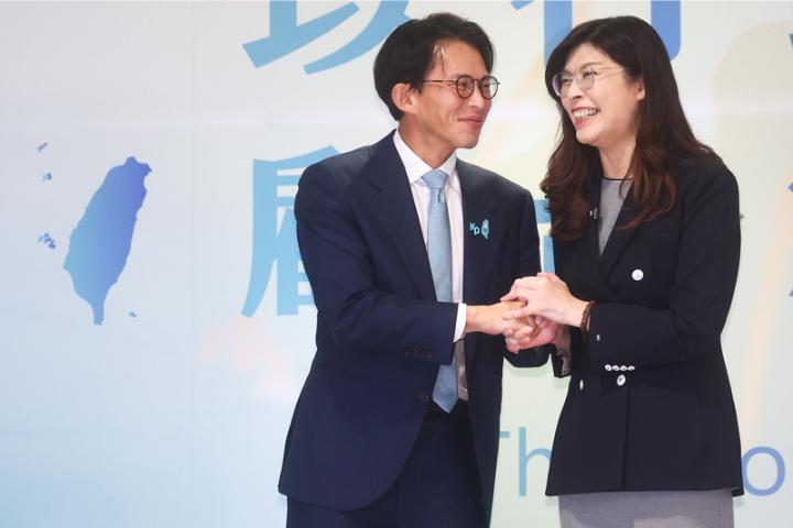 黄国昌抛蓝白智库对接　李鸿源证实被郑丽文征询：首要任务是这件事梅花新闻网黄