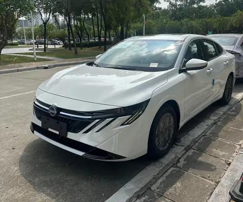 全新日产轩逸无论是从外观设计还是内饰变化，都可以用换了一台车来形容，相较老款更加