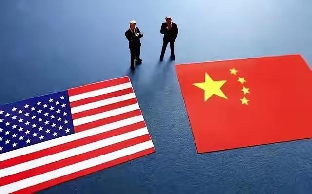 眼下美国最尴尬的情况就是，如果承认人民币被低估，中国的GDP马上就会超过美国，美