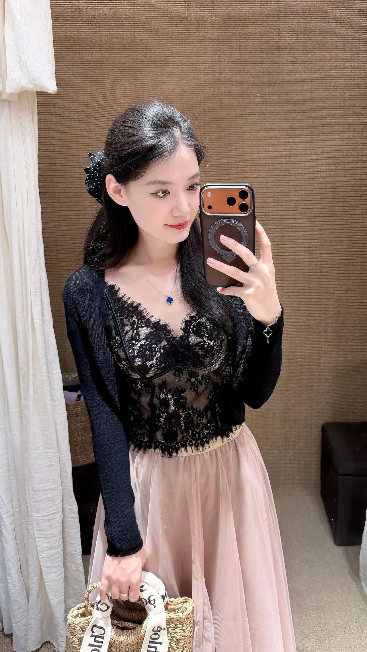 希望躺在向日葵上即使沮丧也能面向太阳。