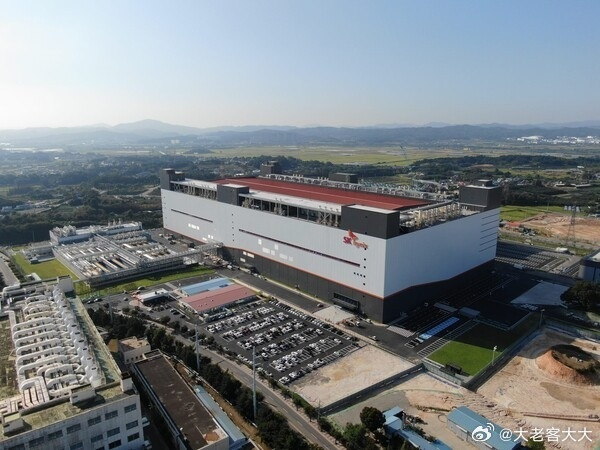 SK海力士已完成375层NAND闪存的量产验证，正将清州M15工厂的原产线从17