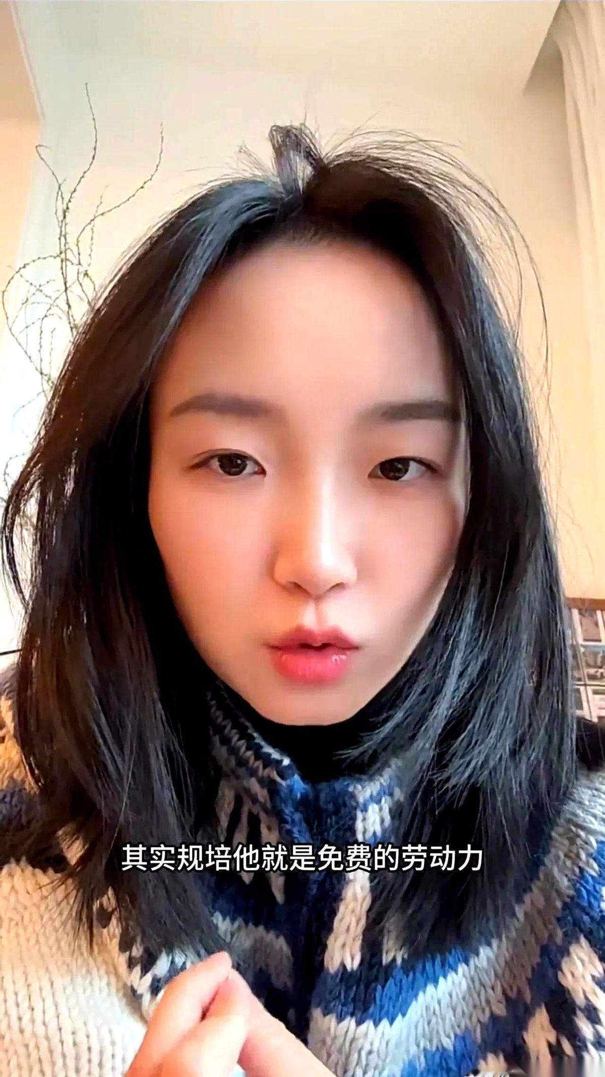 我妈到现在都以为，我在医院里是救死扶伤的医生。她不知道，我其实是个“高级打字员