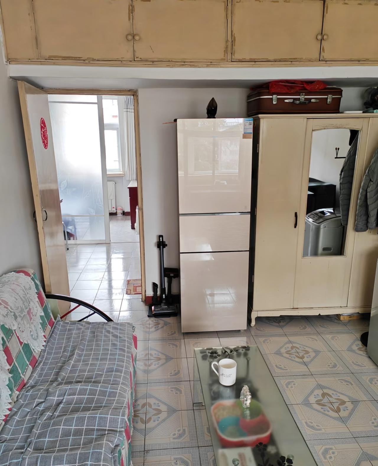 同学的二表叔今年65岁，丧偶，妻子去世多年，一直未找，前几天跟大学女同学联系