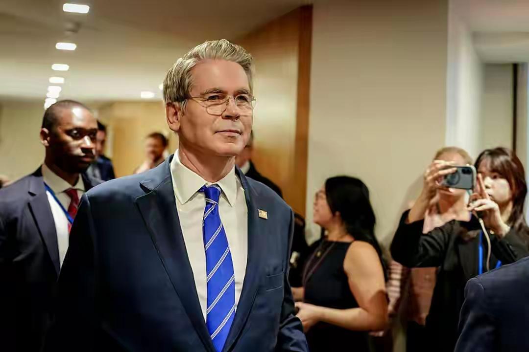 前脚中国正在按计划购买1200万吨美国大豆，后脚特朗普就正式签署了“台湾保证实施