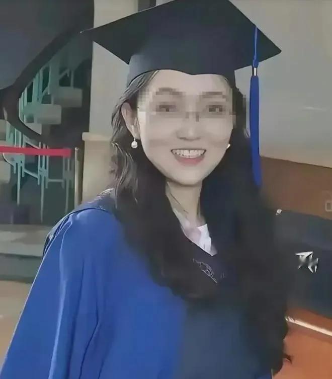 杨景媛在图书馆遭遇疑似骚扰时果断取证、发声，展现的正是当代女性捍卫尊严的勇气。她