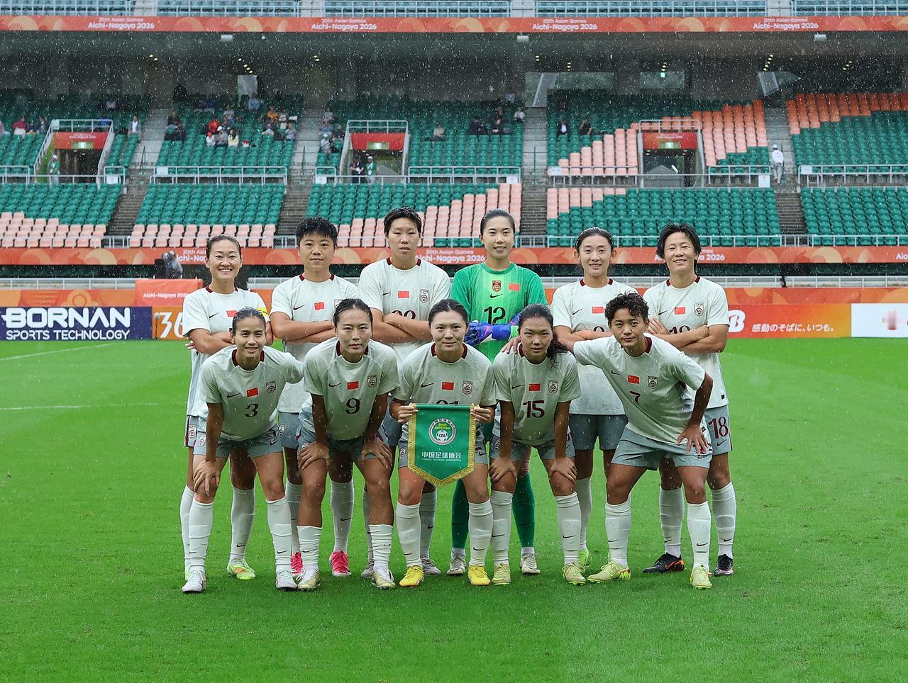 2比0不敌朝鲜，中国女足止步半决赛。其实很多球迷对于这场比赛并不看好，因为朝鲜