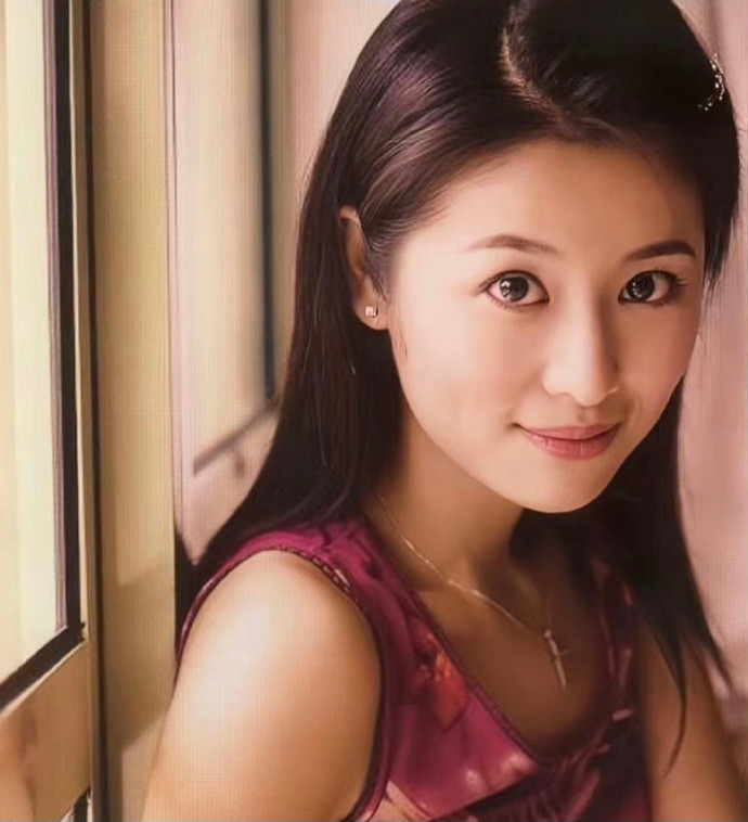 林心如早期香港杂志写真