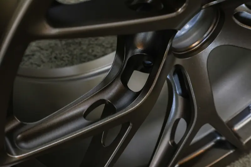 240万的揽胜运动SV，凭什么堪称“六十边形战士”