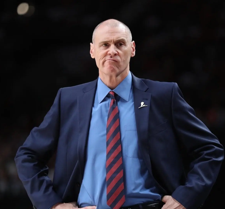 说句心里话，杰伦格林的脾气真是nba历史数一数二的好吧？没被正确使用也没闹，