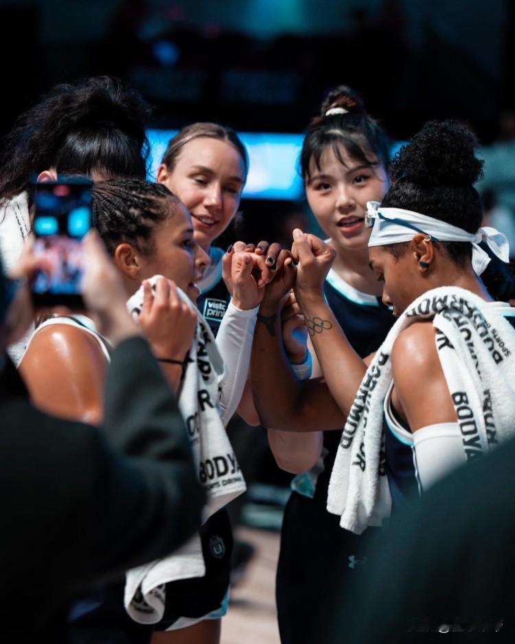 挣点零花钱而已，李月汝在Unrivaled联赛场均4.5分4篮板!在今天进行