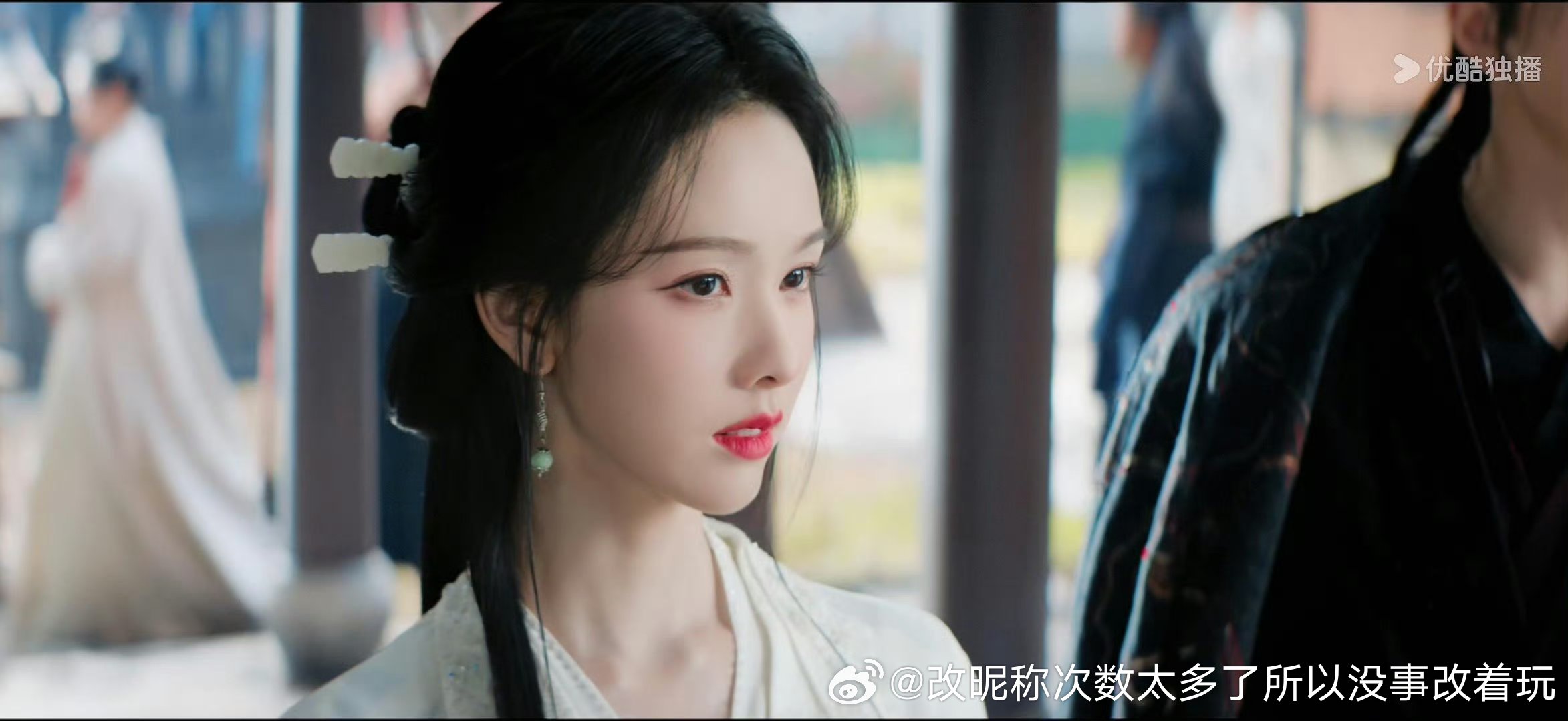 改滤镜了嘟倒是比大梦好看了