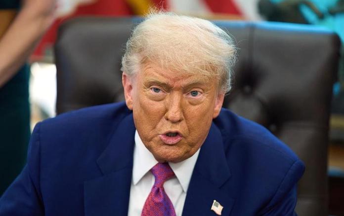 特朗普武力控制委内瑞拉石油，中国暂停所有委内瑞拉原油采购！很多人以为懂王这步棋赚