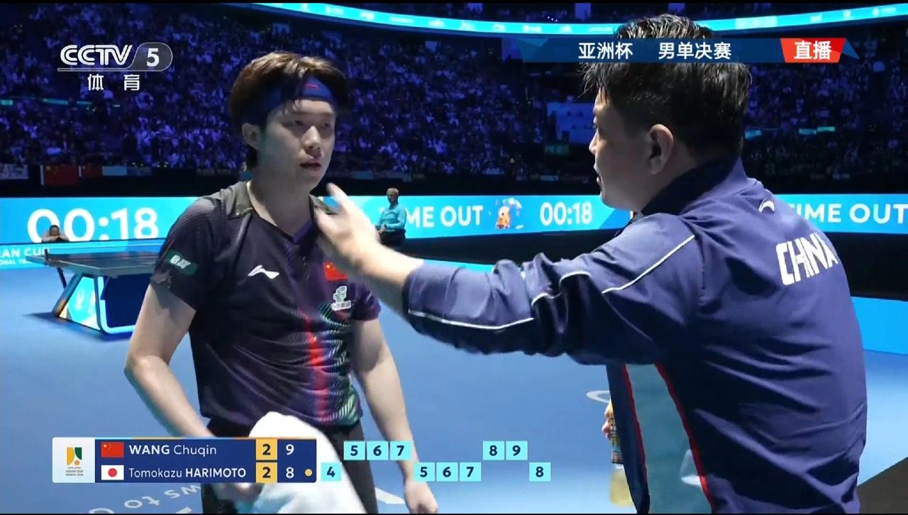 看得出来，张本智和是多么想赢，多么急切，暂停叫得让人摸不着头脑。2-2之后的