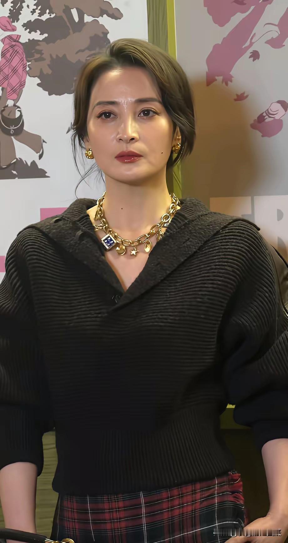 电视上看着一般般，真人巨漂亮