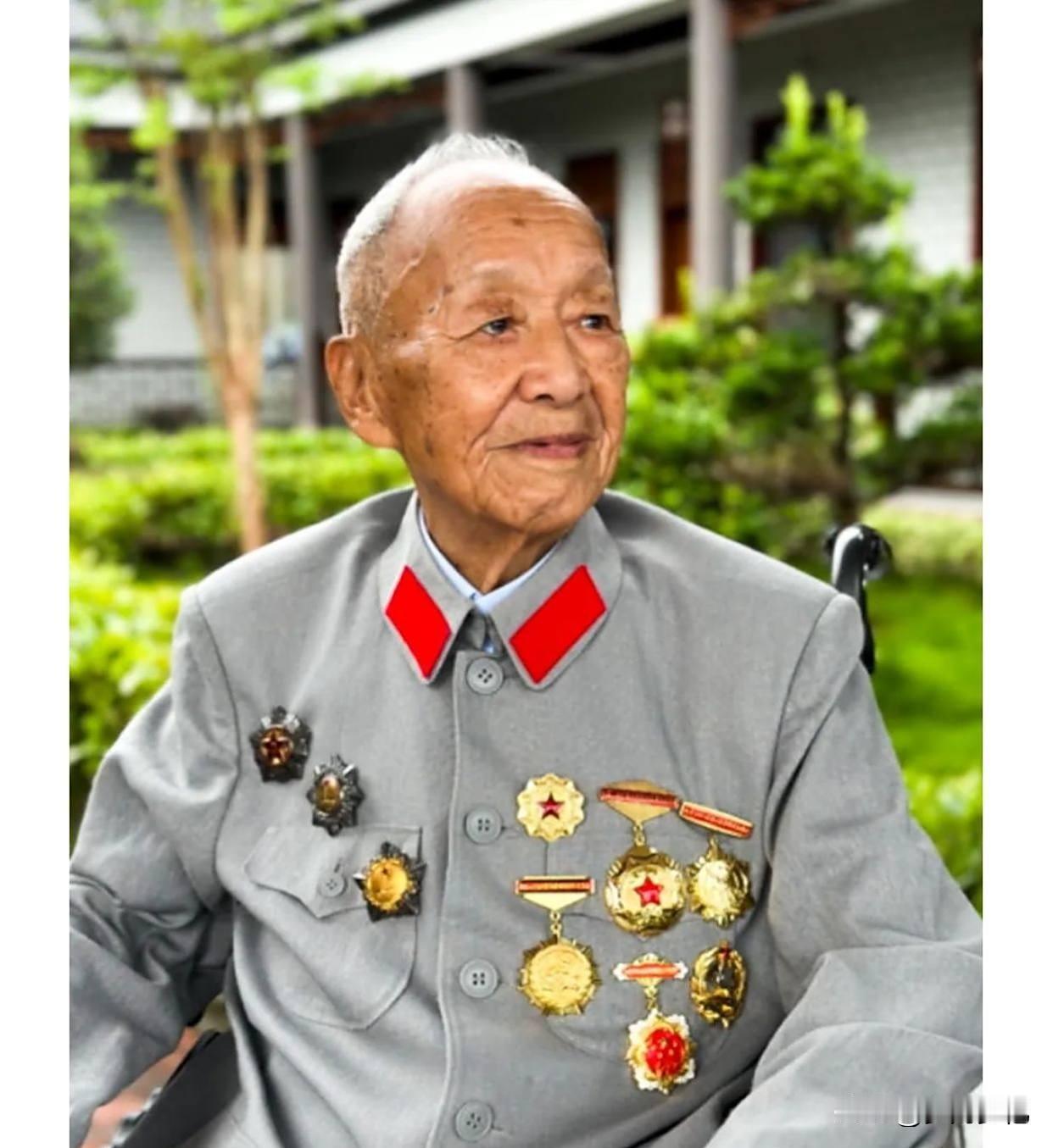 108岁老红军离世！5个子女用一生践行传承，这才是最硬核的红色家风🔥10