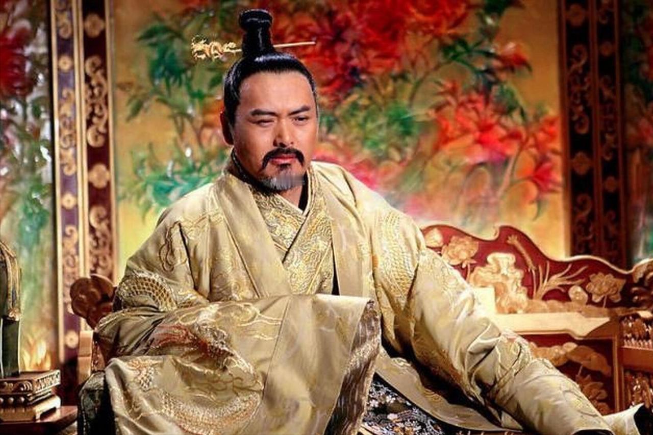 天祐二年二月,朱温指使心腹蒋玄晖在九曲池大摆宴席,热情邀请唐昭宗的九个儿子赴宴。