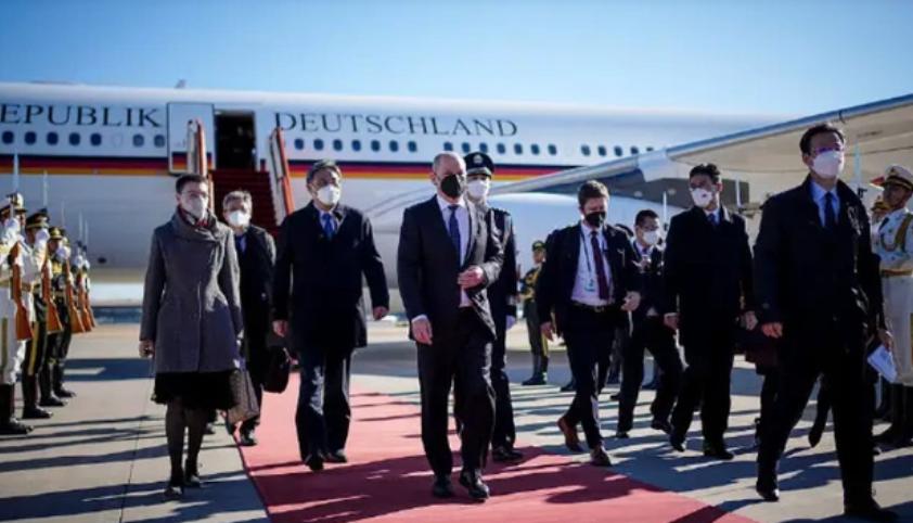 西方国家屡次出尔反尔，中国为何能容忍？德国学者：这是中国智慧。西方国家总是说话不