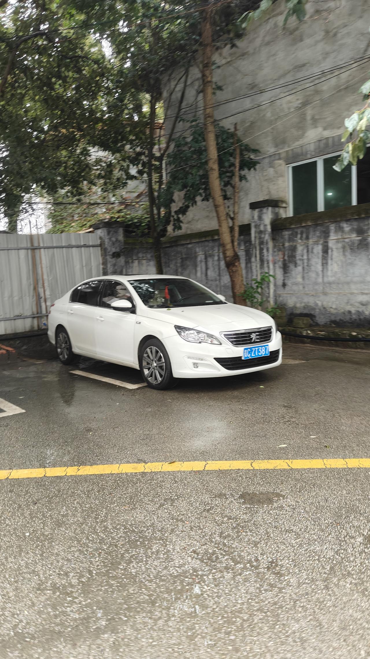 听说法系车的底盘天下第一全世界第一不知道真的假的