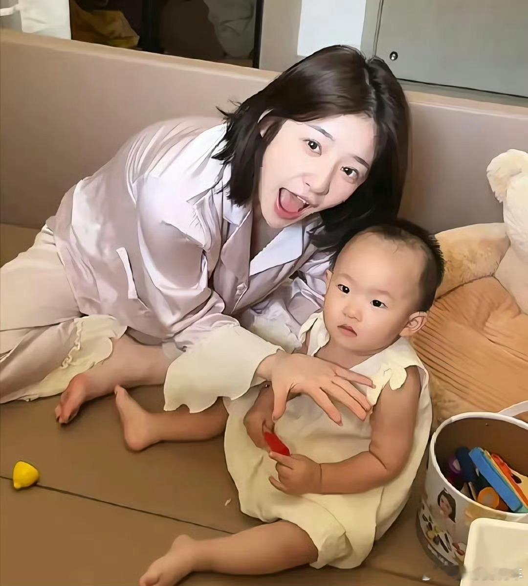 曝黄一鸣出轨这瓜也太大了，前男友曝光黄一鸣出轨