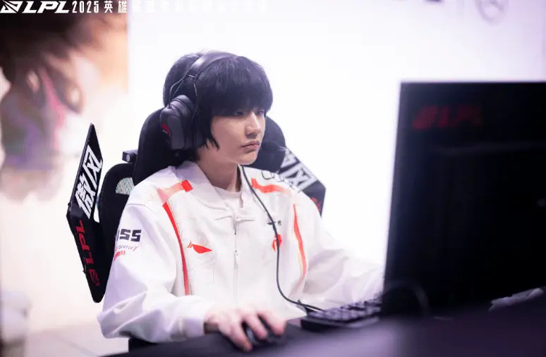 【Crisp：今天比赛已经打完，我不知道Doinb要让我等到多久】2025LPL