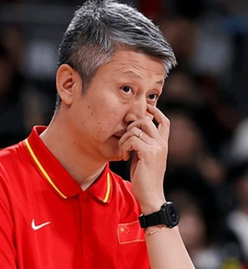 中国男篮主教练郭士强展望下个阶段的世预赛，他表示：“我在这个周期开始的时候就说过