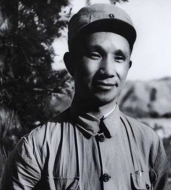 获悉黄百韬自杀后粟裕当场栽倒，楚青表示他始终未对主席倾诉苦衷！1948年11